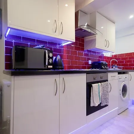 Amiri House Leeds (West Yorkshire)